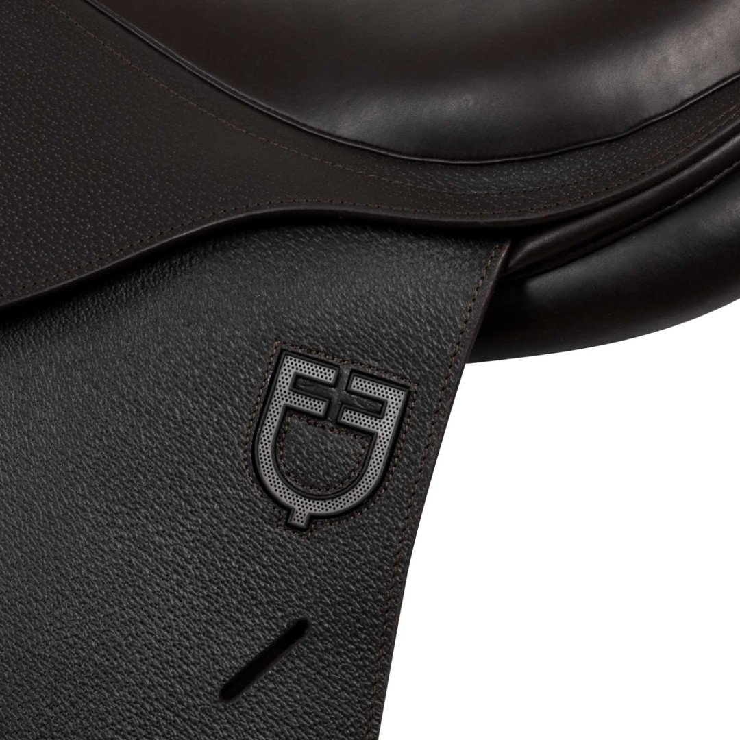 Jumping Saddle  Sella da salto Venus con logo in rilievo 0,00 €