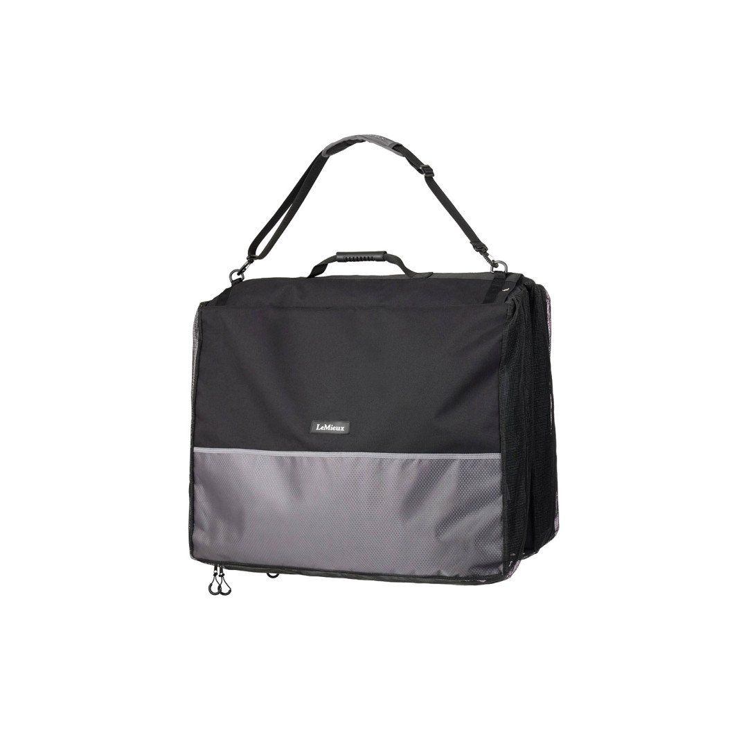 Stable  SADDLE PAD CARRY BAG BLACK 67,51 €