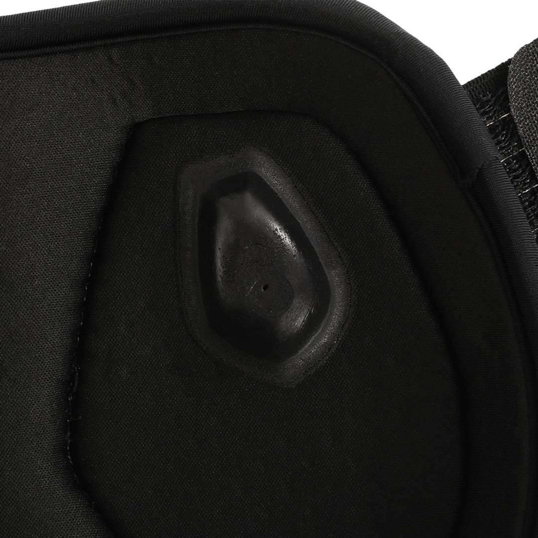 Botines Opera serigrafiados con cierre de clic y forro de gel