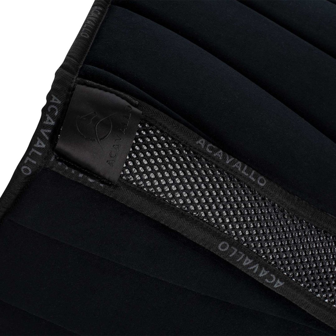 Quilted Louvre Square Pad Jump