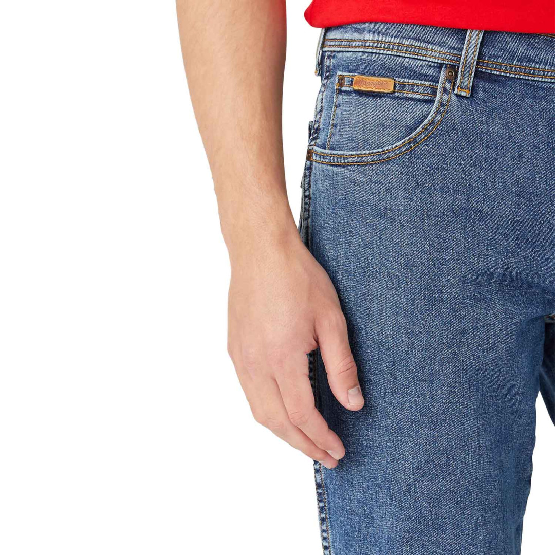 Jeans Wrangler Modello Texas Stretch Wash W12133010 Jeans Wrangler Modello Texas Stretch Wash W12133010