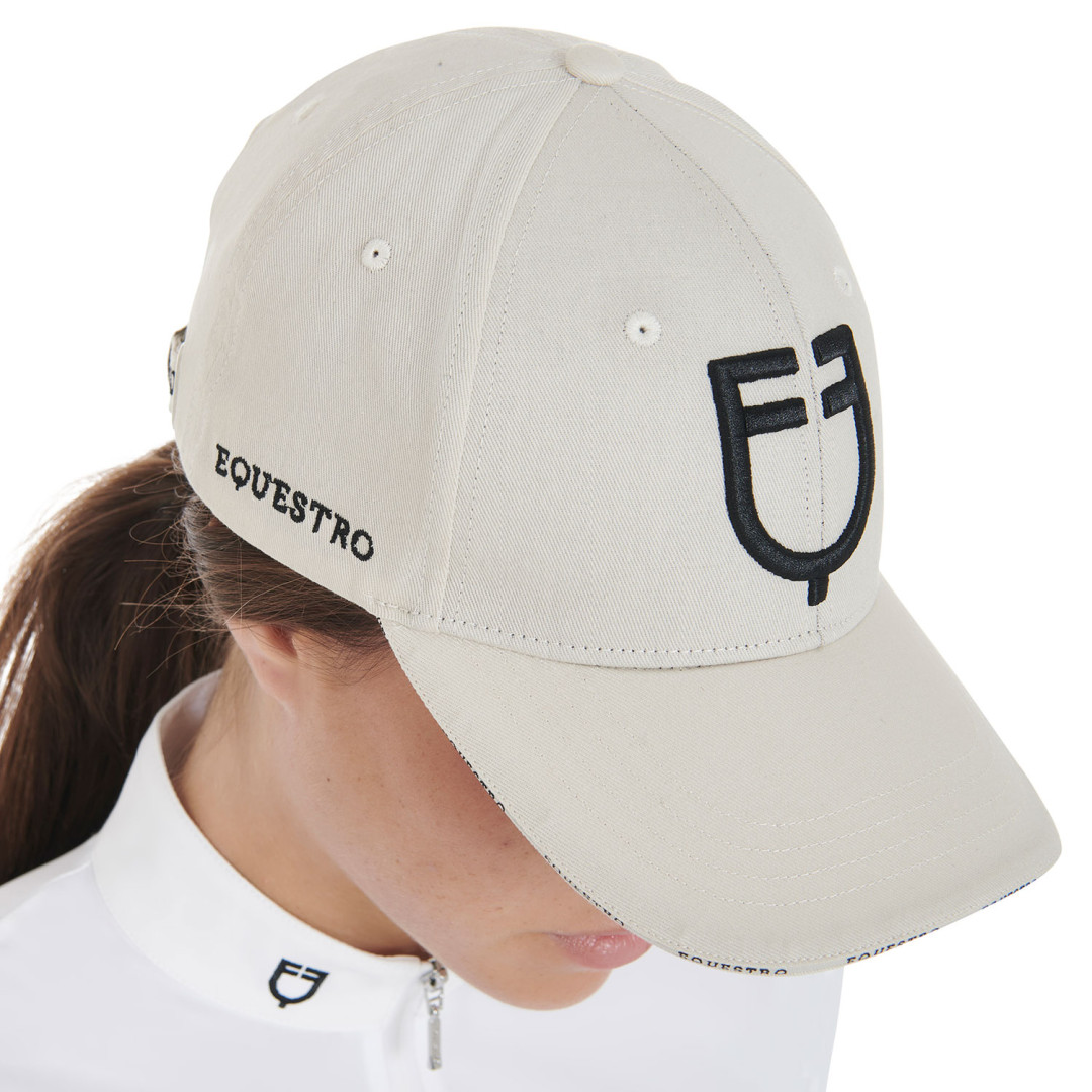 Cappello Equestro Nuova Collezione Cappello Equestro Nuova Collezione