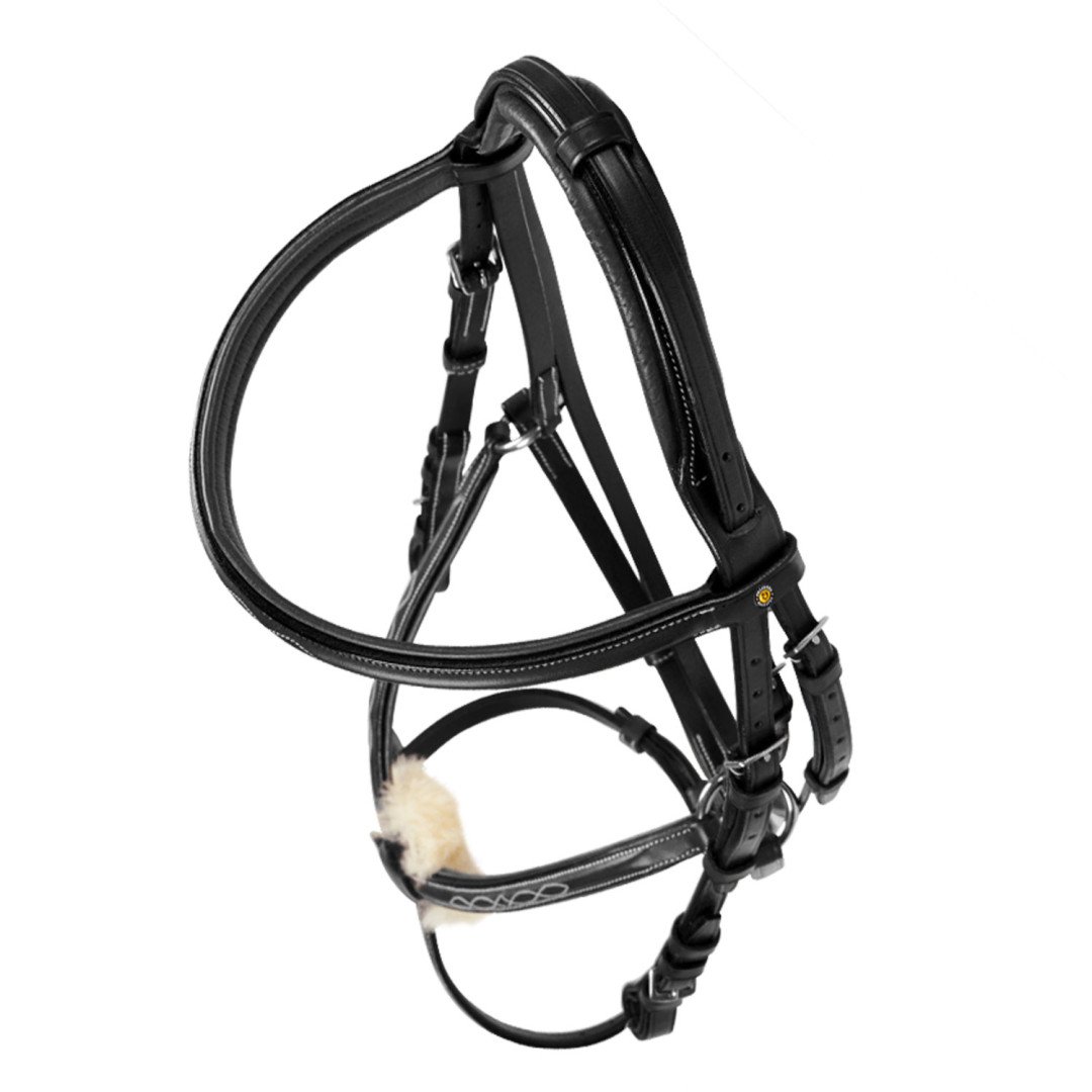 Zaumzeuge mit mexikanischem Nasenriemen und synthetischem Schaffell