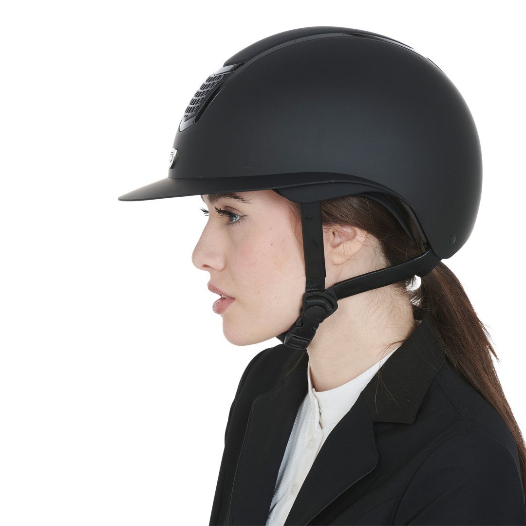 Equitime Saddlery Online Cap ultra-light in plastica opaca resistente 122,91&nbsp;€