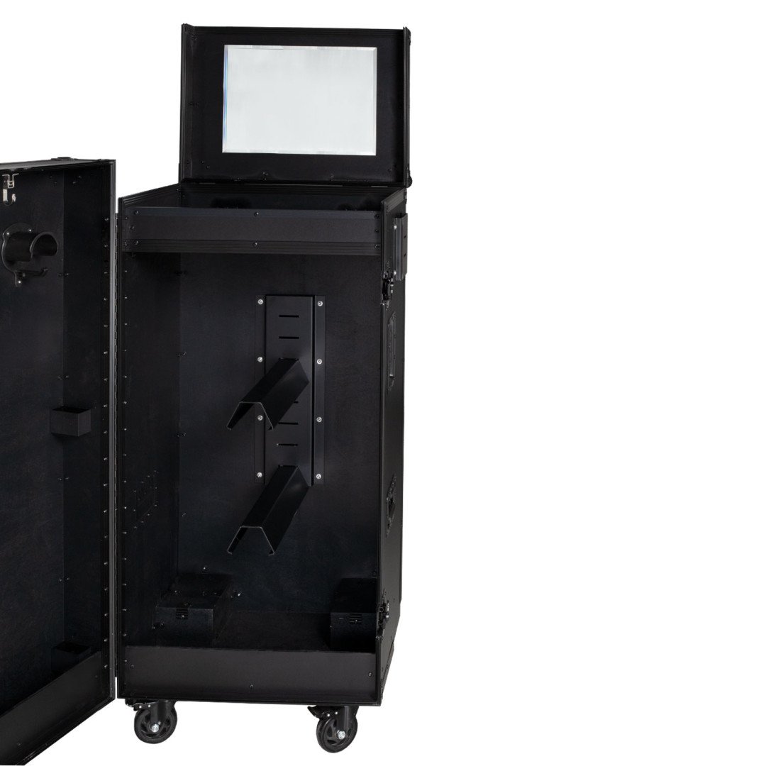 Equitime Saddlery Online Armadio portasella con profili neri 65x62x138cm 1,00&nbsp;€