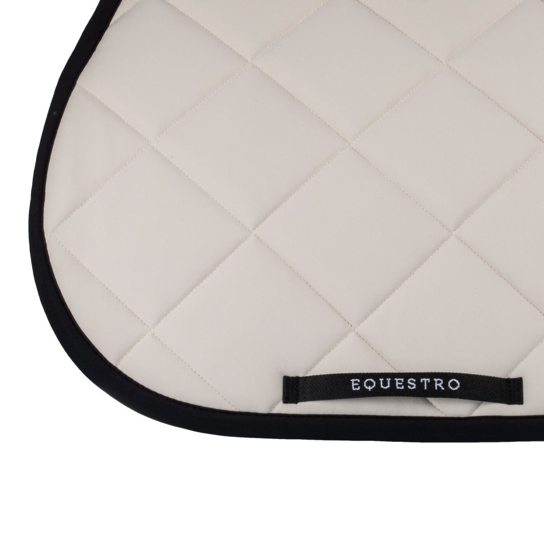 Sattelpads aus Equestro Gewebe der Black Line Edition
