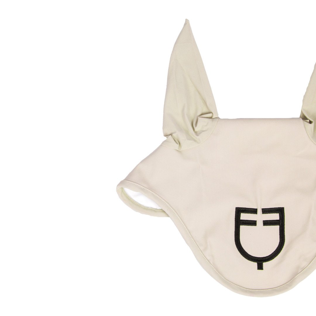 Gorra de tejido técnico elástico con logotipo