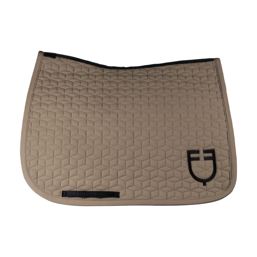 Sattelpads mit Würfelsteppung