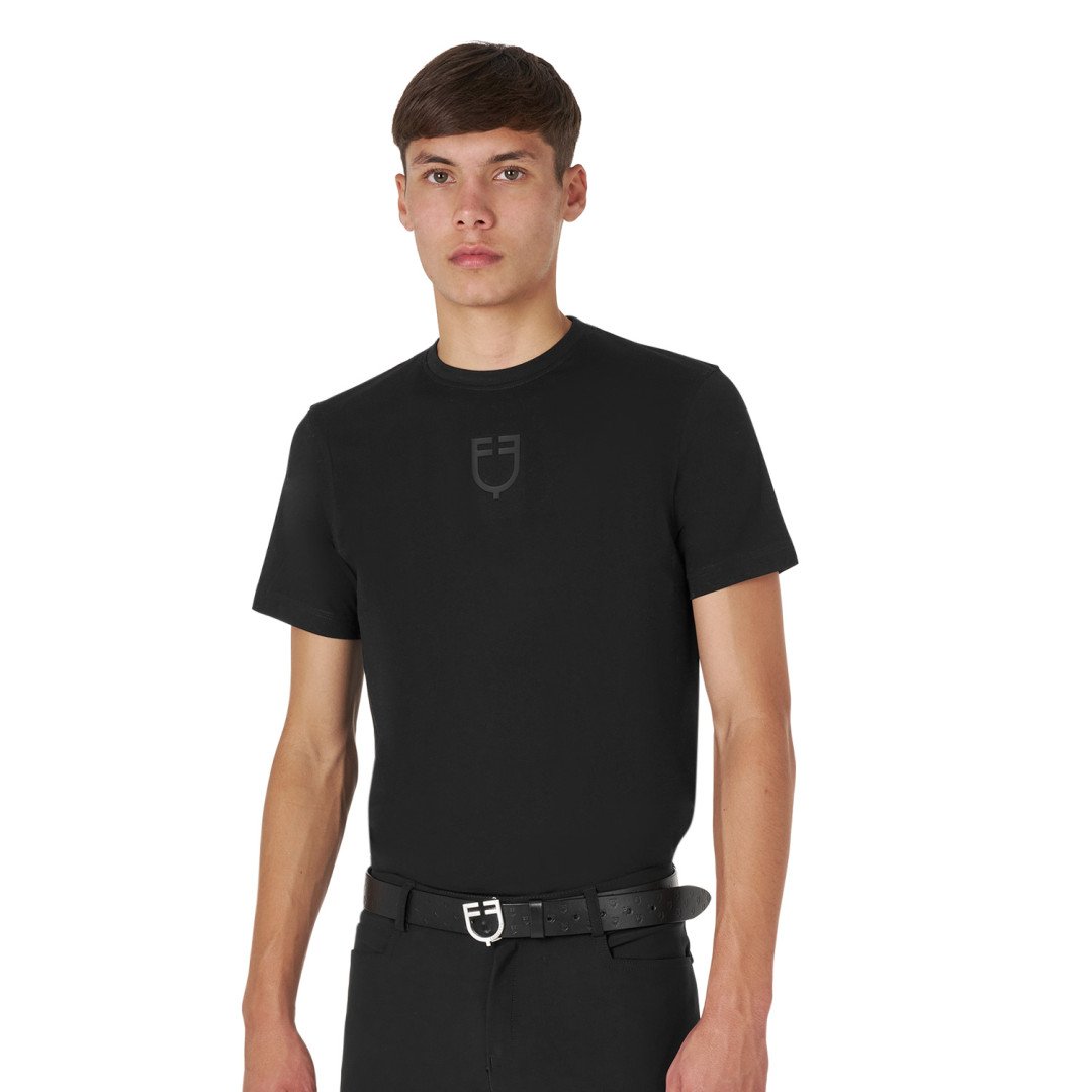 Men's basic T-shirt with tone-on-tone logo