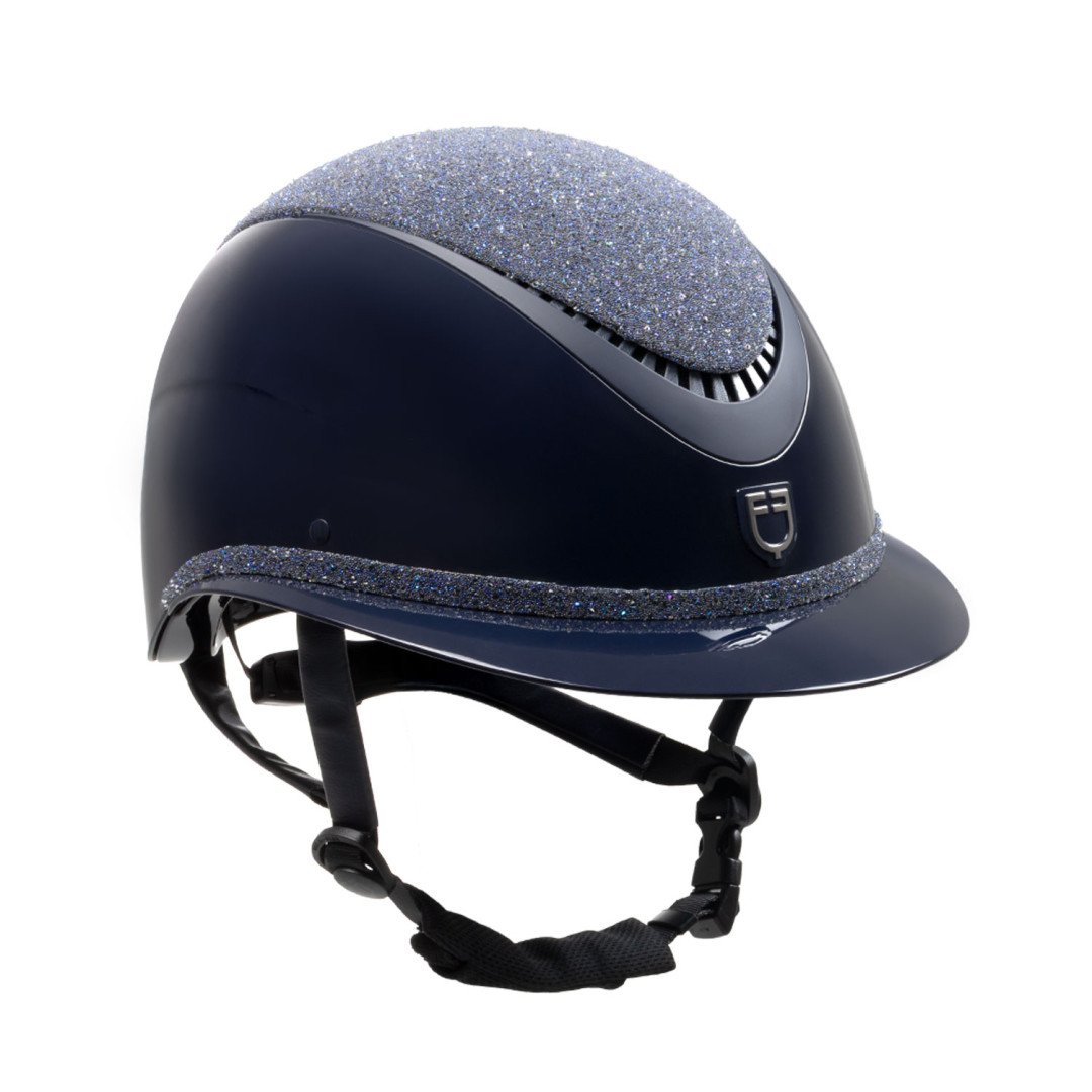 Cap with wide visor and glitter