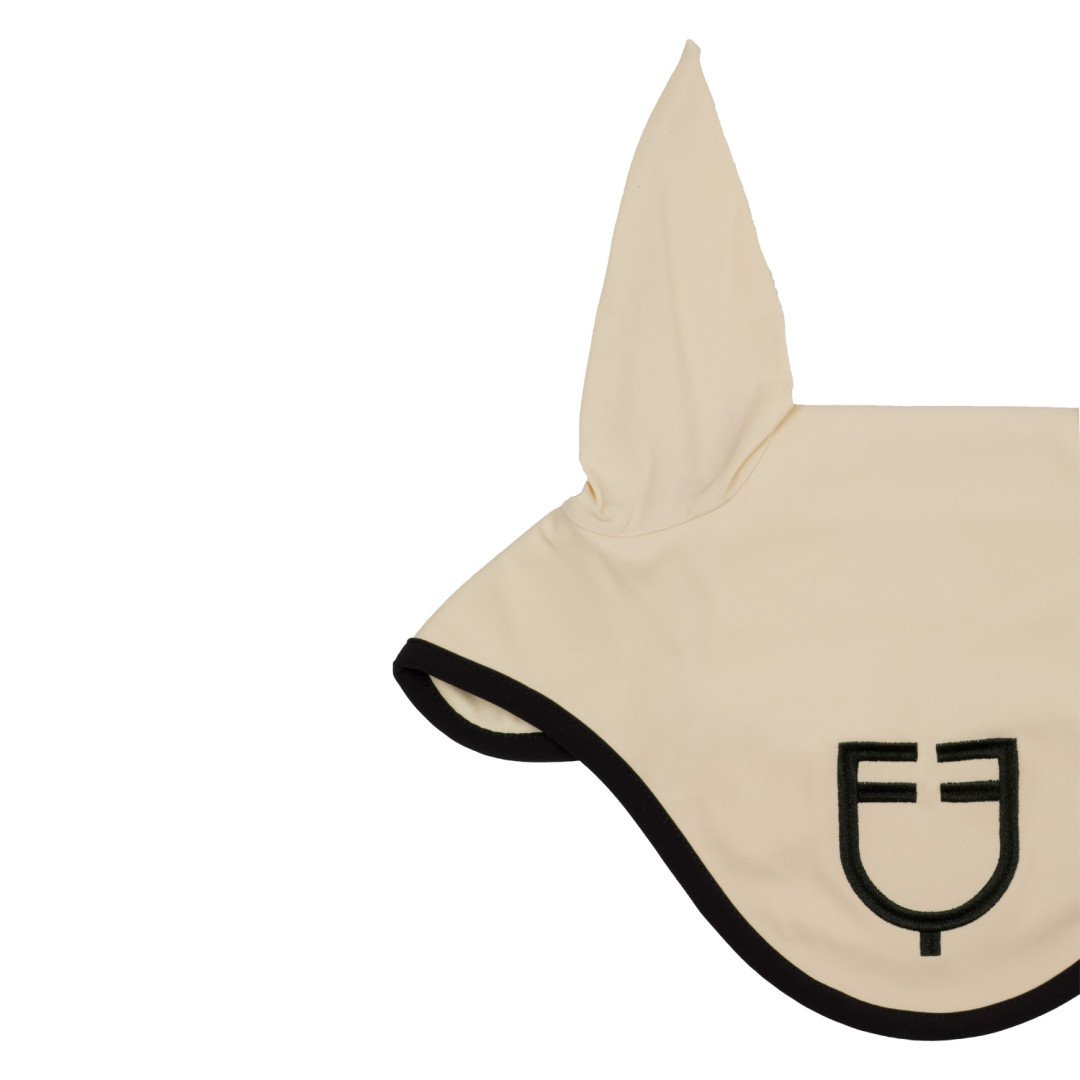 Gorra de tejido técnico edición línea negra