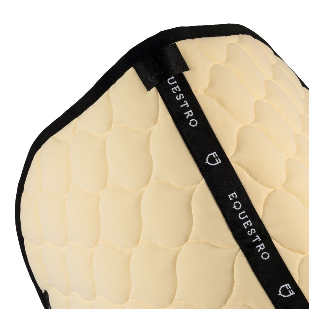 Tapis de selle en tissu technique matelassé