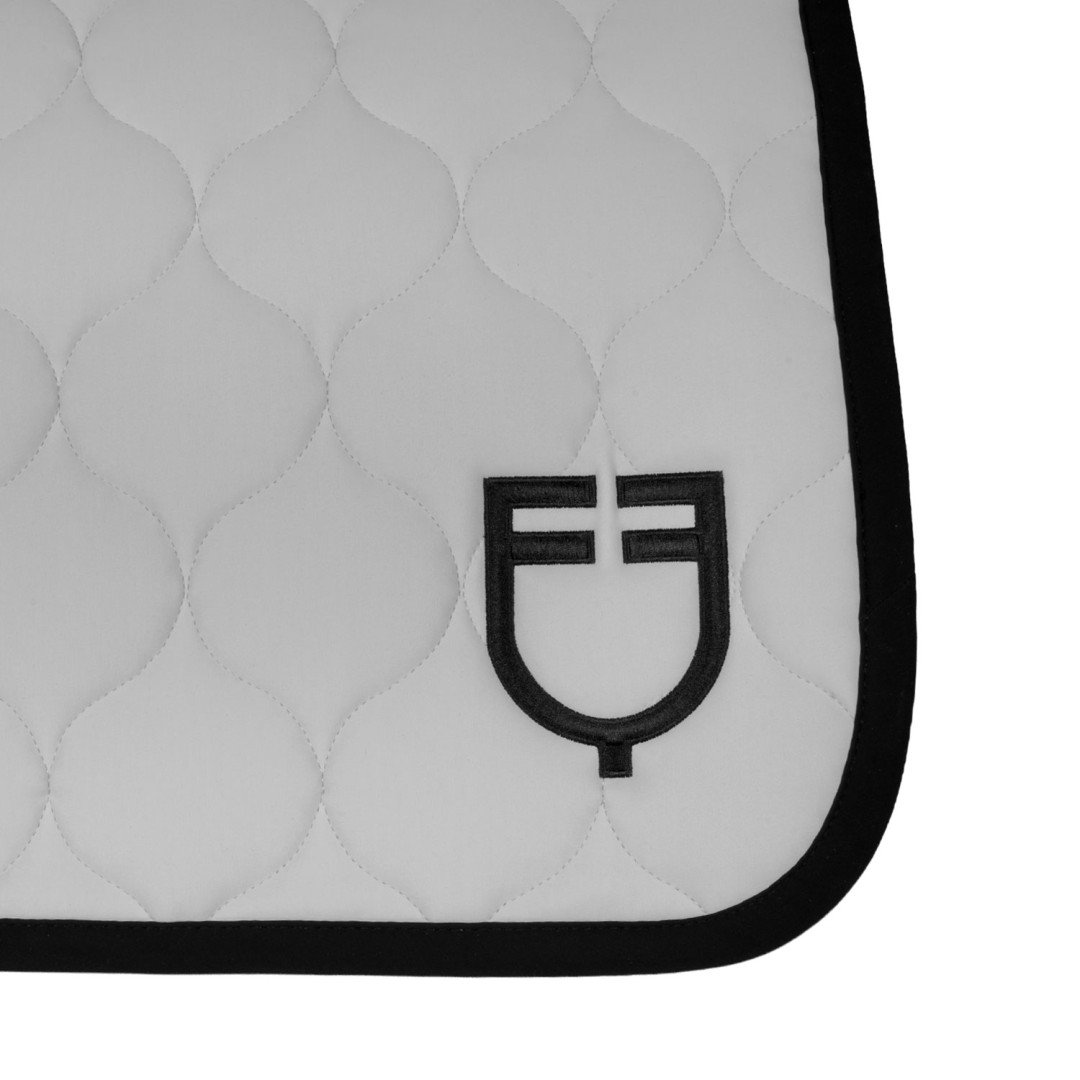 Tapis de selle en tissu technique matelassé