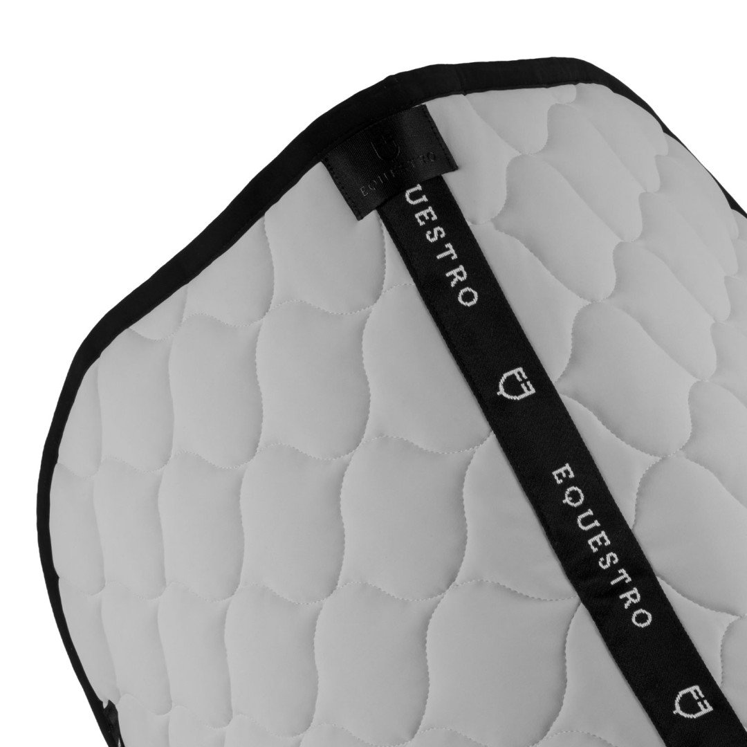 Tapis de selle en tissu technique matelassé