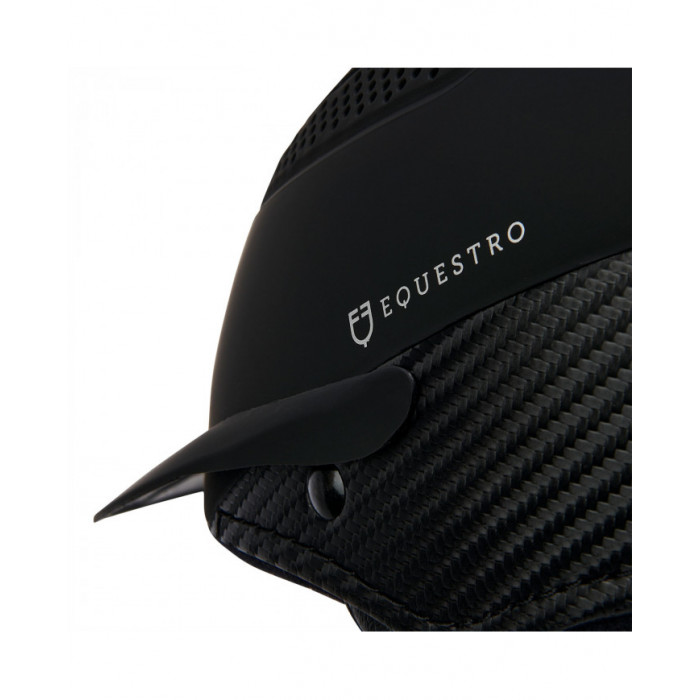 Cascos  Gorra ultraligera modelo Stealth 86,07 € Cascos  Gorra ultraligera modelo Stealth 86,07 €