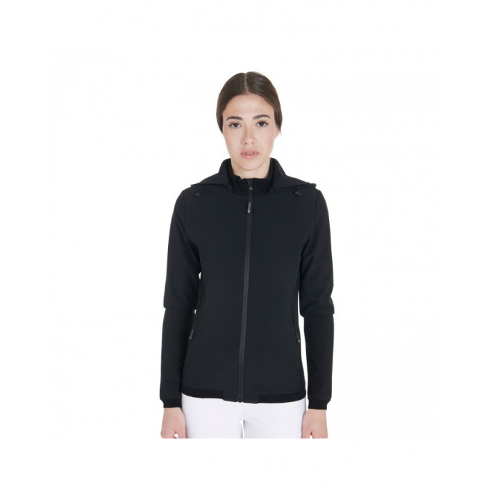 Oberbekleidung  Softshell Woman Gardena-Modell mit internem Fleece 118,85 € Oberbekleidung  Softshell Woman Gardena-Modell mit internem Fleece 118,85 €
