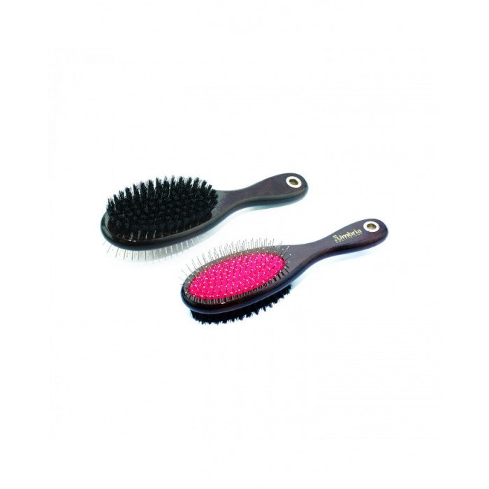 Peignes et Brosses  Brosse crinière et queue manche C 10,25 €