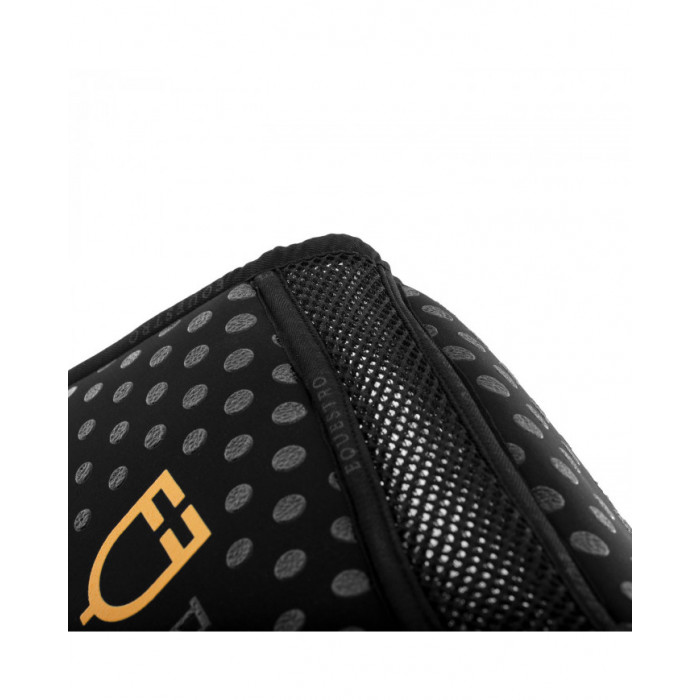 Kompensatoren  Kompensiert Eq In Mfoam mit Grip. Perforierter Stoff auf dem gelben Gar-Logo 89,34 € Kompensatoren  Kompensiert Eq In Mfoam mit Grip. Perforierter Stoff auf dem gelben Gar-Logo 89,34 €