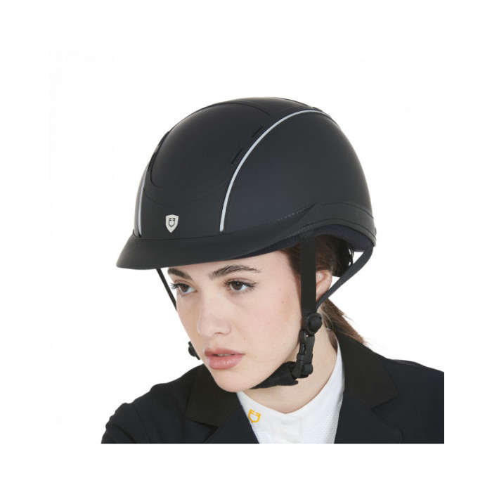 Caschi Donna Monta Inglese  Casco Equestro Modello Phantom 97,54 € Caschi Donna Monta Inglese  Casco Equestro Modello Phantom 97,54 €