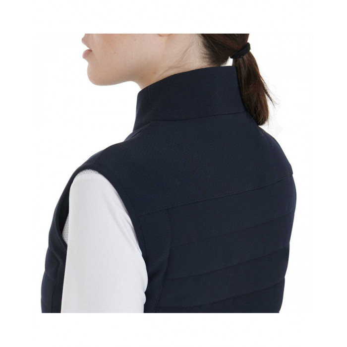 Sin mangas  Camiseta Sin Mangas Equestro Mujer En Tejido Técnico Modelo Kemi 130,33 € Sin mangas  Camiseta Sin Mangas Equestro Mujer En Tejido Técnico Modelo Kemi 130,33 €