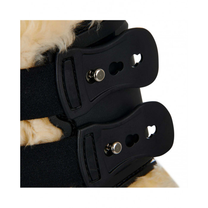 Feltlock boots and knuckles  Fetlock Boots in Polyurethane With Synthetic Lambskin 68,28 € Feltlock boots and knuckles  Fetlock Boots in Polyurethane With Synthetic Lambskin 68,28 €