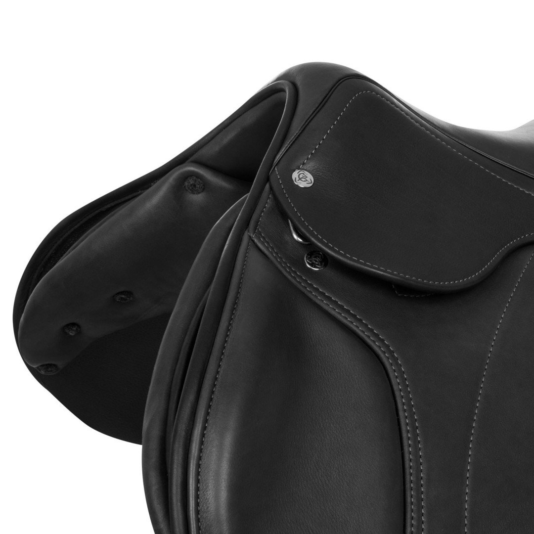 Jumping Saddle  Sella Salto Acavallo in Cuoio Doppiato Con Arcione in Legno 3,00 €