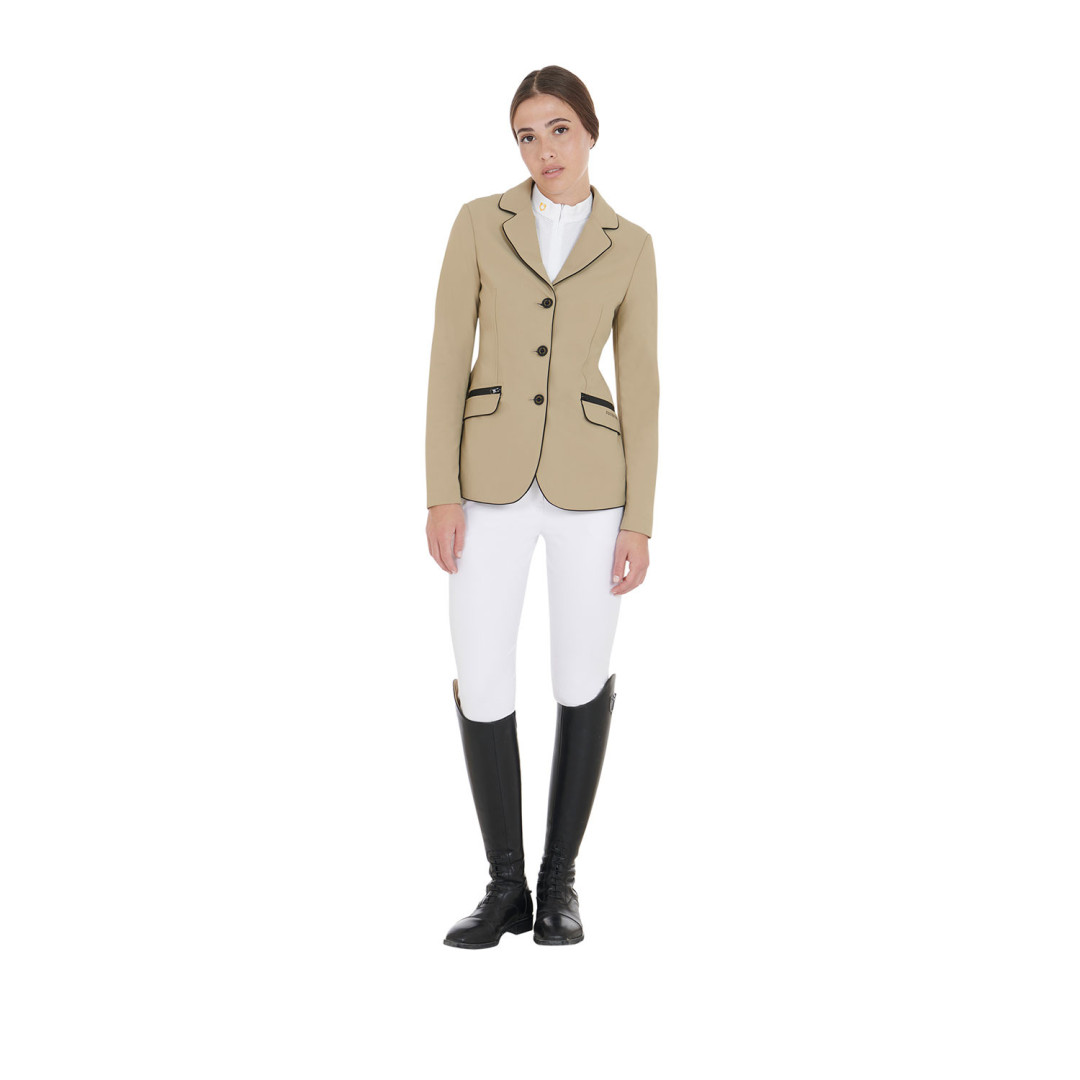 Chaquetas de competición y frac  Giacca Donna Da Concorso in Tessuto Tecnico 245,08 € Chaquetas de competición y frac  Giacca Donna Da Concorso in Tessuto Tecnico 245,08 €