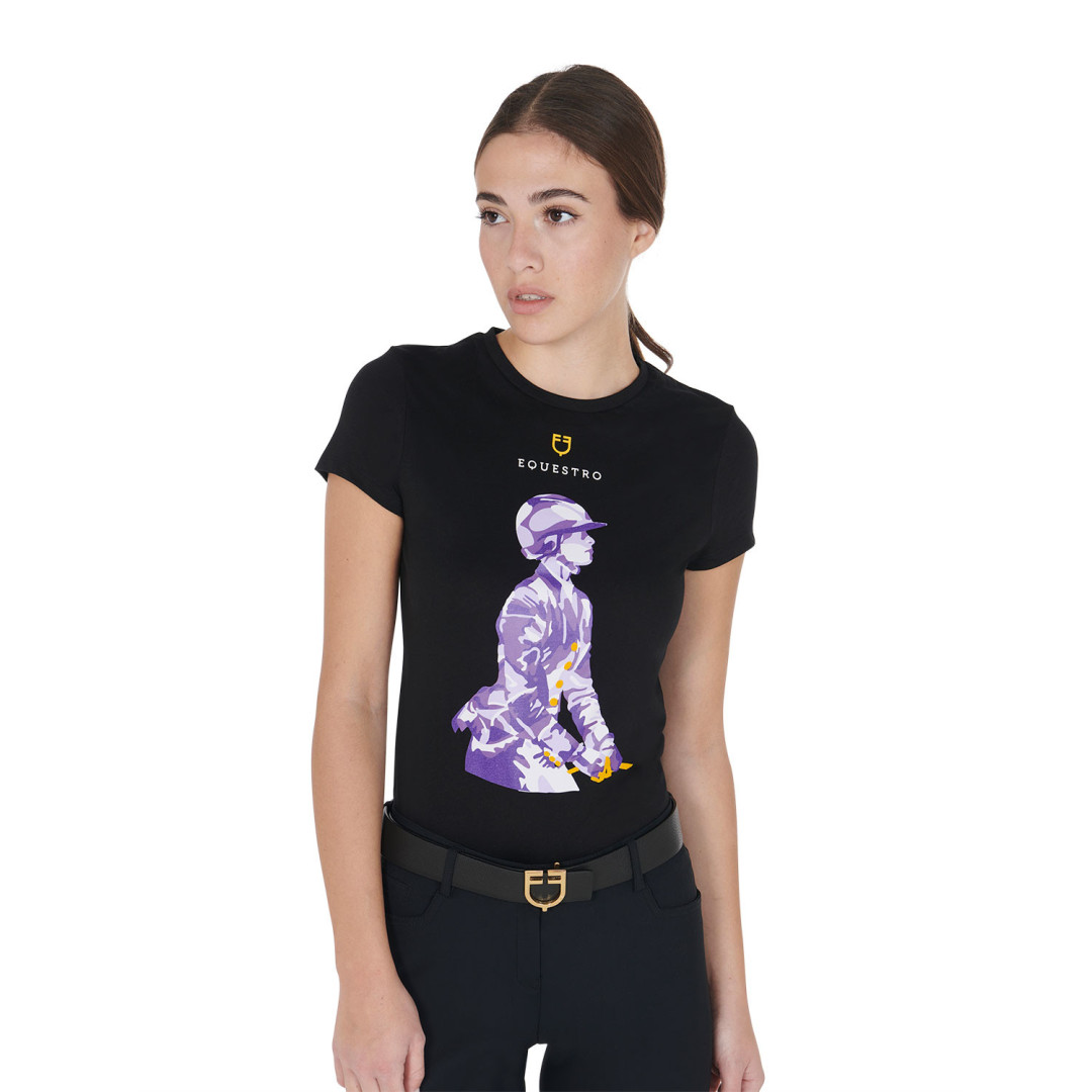 T-shirt  T-shirt femme Fit Slim avec imprimé chevalier 43,44 € T-shirt  T-shirt femme Fit Slim avec imprimé chevalier 43,44 €