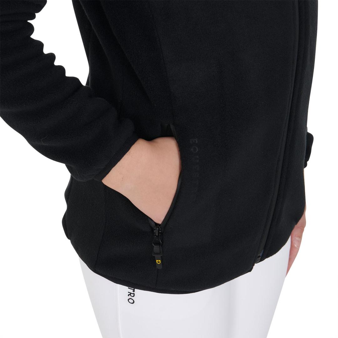 Sudadera con cuello redondo  Felpa bambina in pile con zip frontale 53,28 € Sudadera con cuello redondo  Felpa bambina in pile con zip frontale 53,28 €