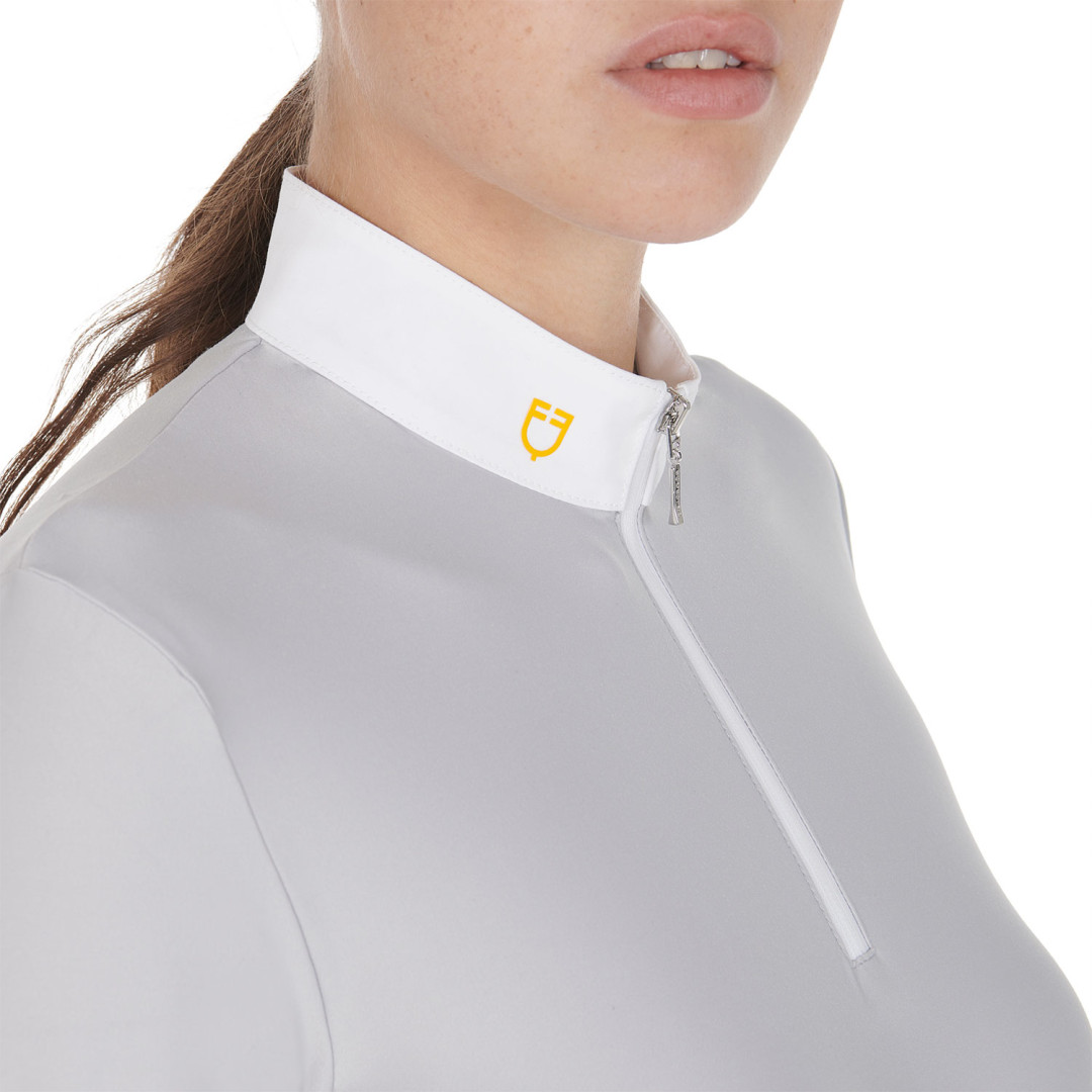 Polo de competición  Polo donna manica lunga in tessuto tecnico felpato 77,87 € Polo de competición  Polo donna manica lunga in tessuto tecnico felpato 77,87 €