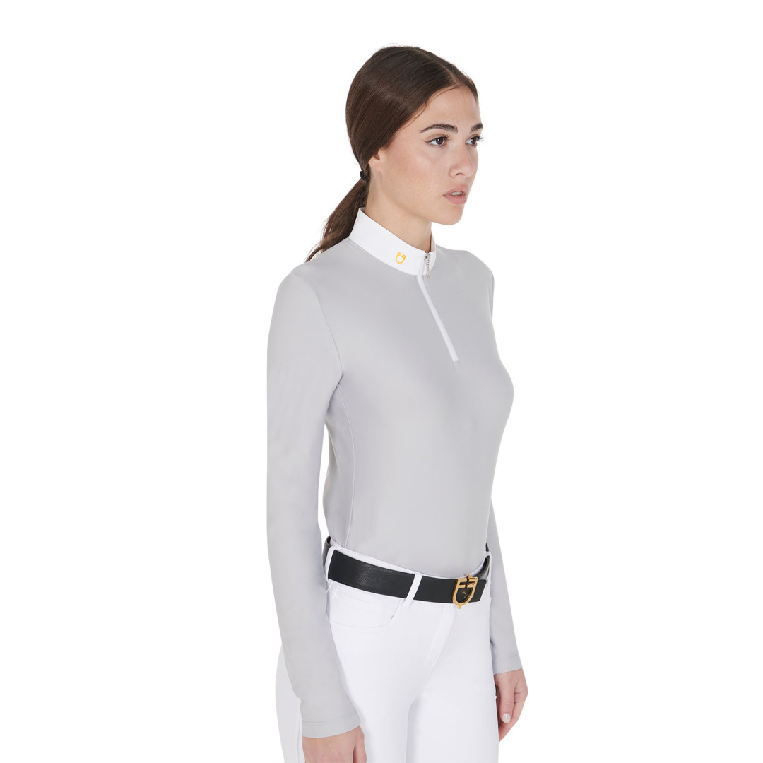Polo de competición  Polo donna manica lunga in tessuto tecnico felpato 77,87 € Polo de competición  Polo donna manica lunga in tessuto tecnico felpato 77,87 €