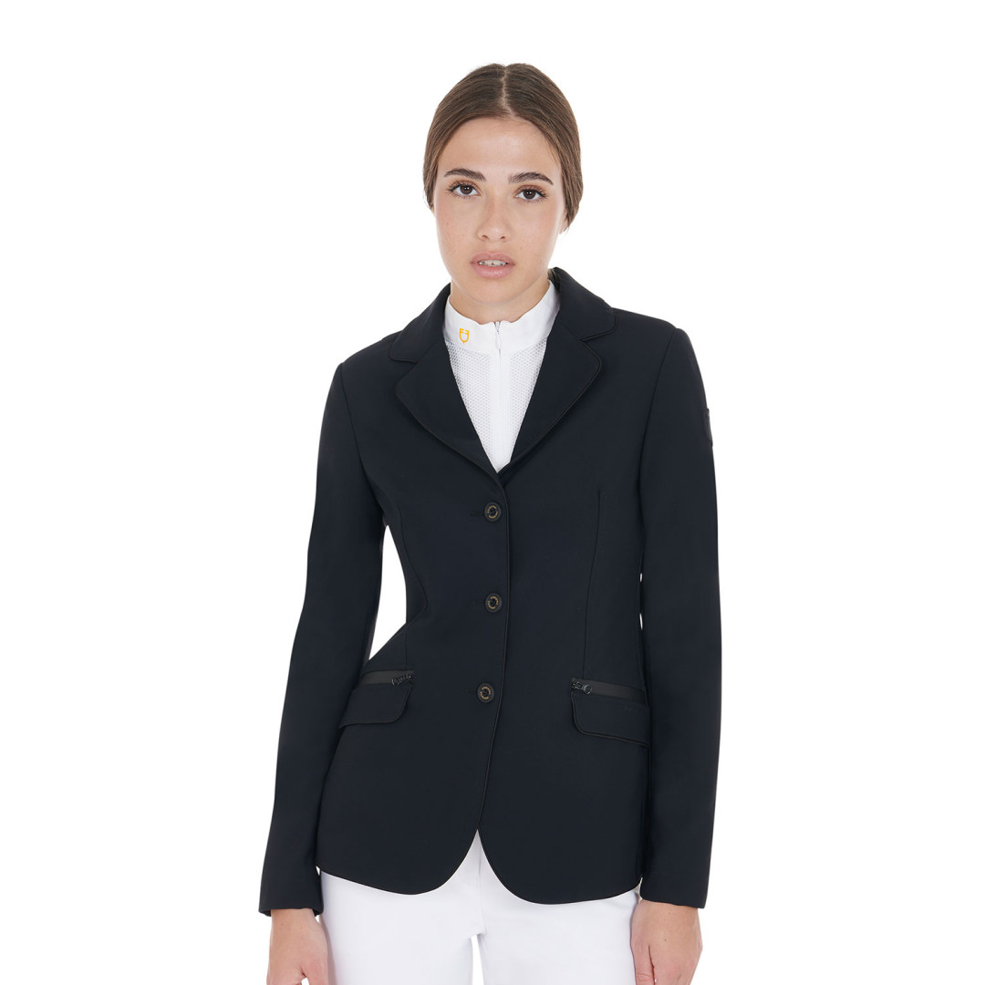 Chaquetas de competición y frac  Giacca Donna Da Concorso in Tessuto Tecnico 245,08 € Chaquetas de competición y frac  Giacca Donna Da Concorso in Tessuto Tecnico 245,08 €