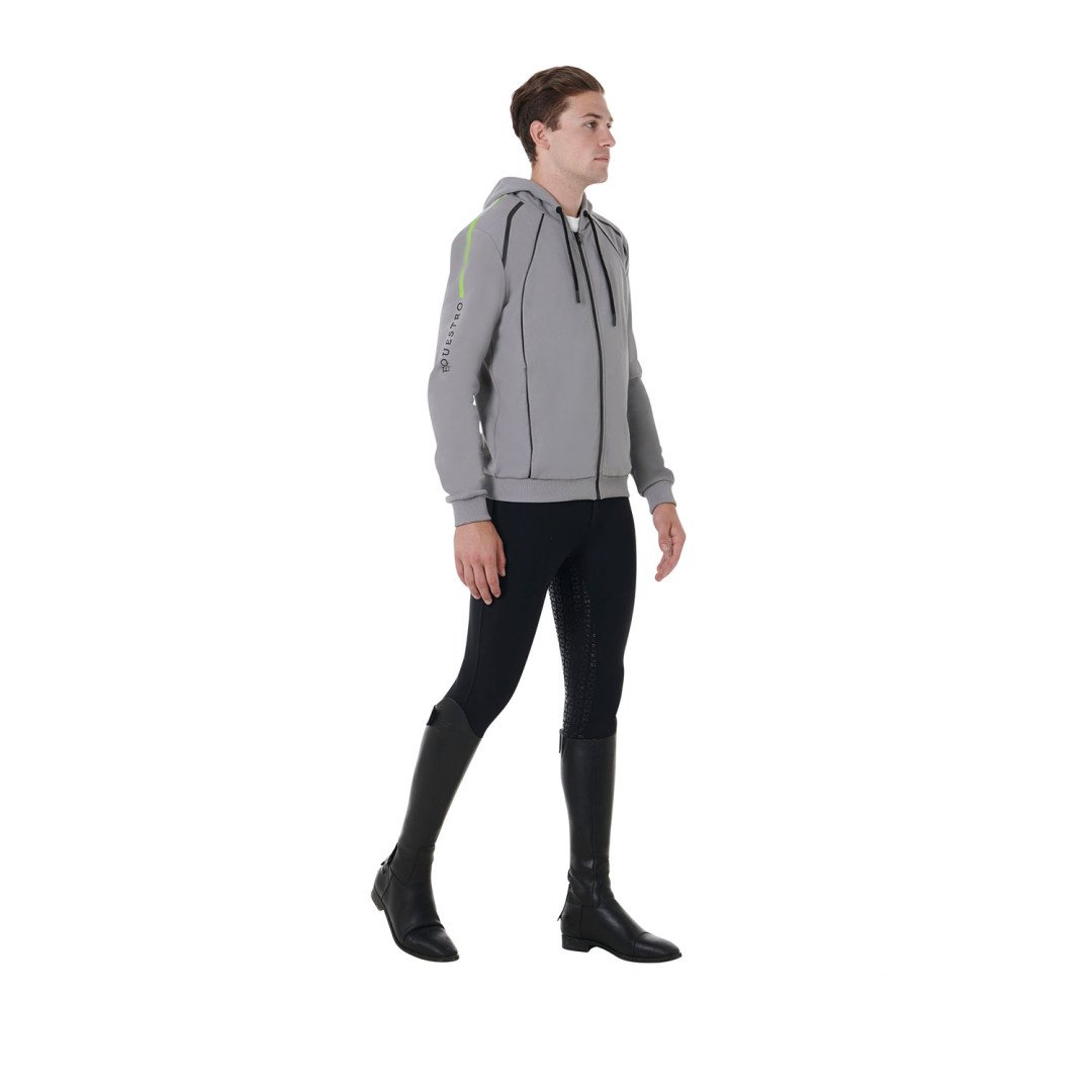 Sudadera  Sudadera de hombre con cremallera frontal y capucha. 110,66 €