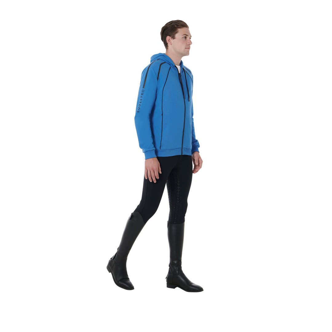 Sudadera  Sudadera de hombre con cremallera frontal y capucha. 110,66 €