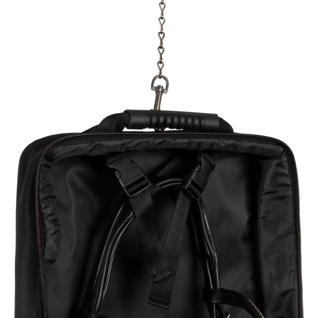 Portabriglie  Borsa portabriglie logo ricamato 40,57 € Portabriglie  Borsa portabriglie logo ricamato 40,57 €
