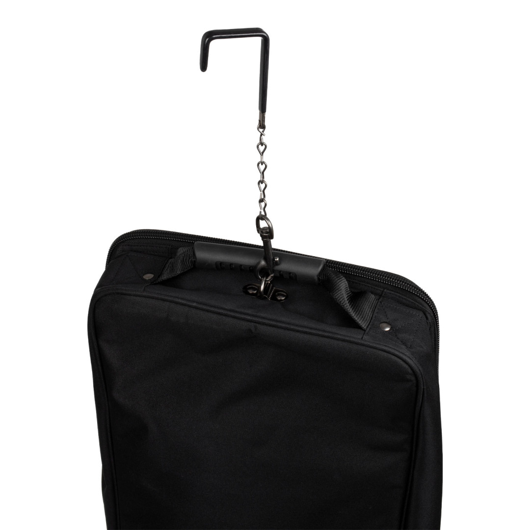 Portabriglie  Borsa portabriglie logo ricamato 40,57 € Portabriglie  Borsa portabriglie logo ricamato 40,57 €