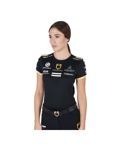 Polo training  T-shirt donna multilogo tessuto tecnico 40,98 € Polo training  T-shirt donna multilogo tessuto tecnico 40,98 €